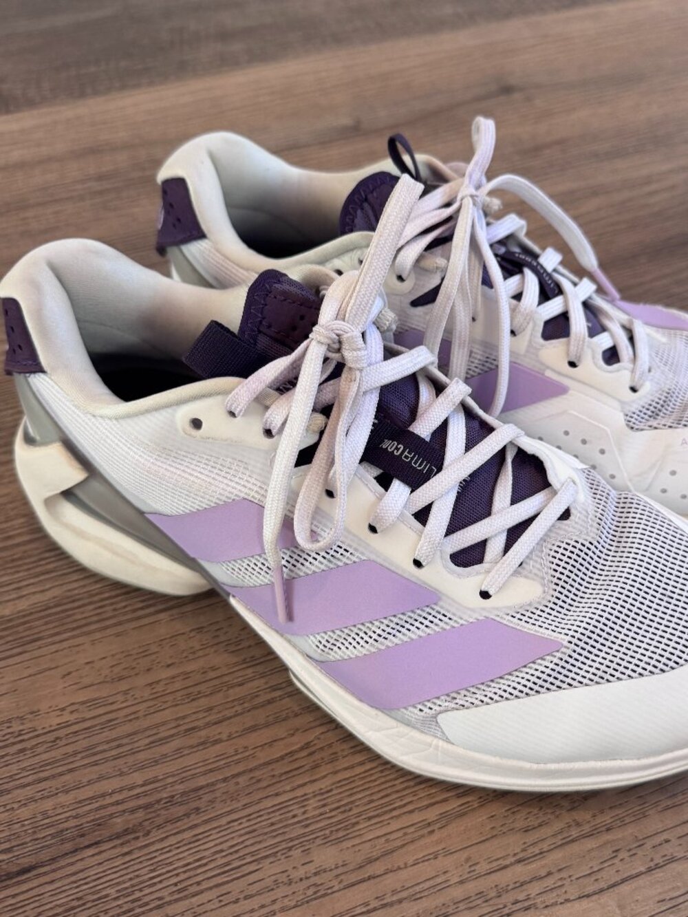 Adidas Adizero Ubersonic 5 Tennis Court Shoes Women's Size 8